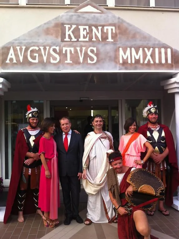 Hotel Kent Riccione 3*,