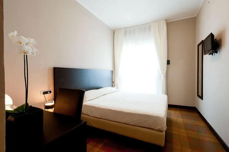 Hotel Kent Riccione 3*,