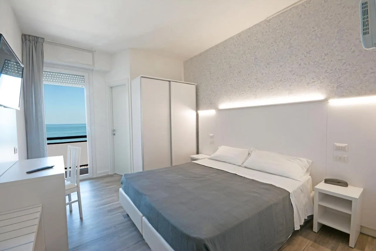 ***  Hotel Kent Riccione Italie
